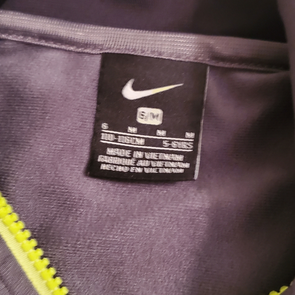 Boys Nike zip up - Picture 2 of 2